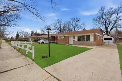 1354 Gordon Avenue, Calumet City, IL 60409 - Photo 2