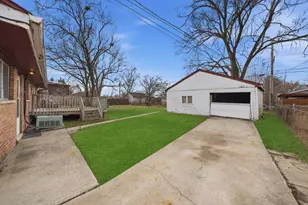 1354 Gordon Ave, Calumet City, IL 60409 - Photo 20