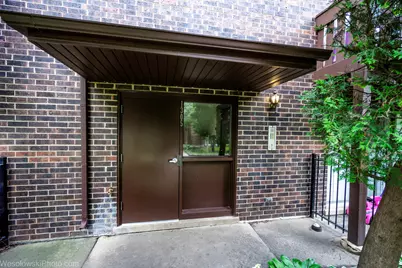 1305 E Turtle Creek Circle #E, Palatine, IL 60074 - Photo 1