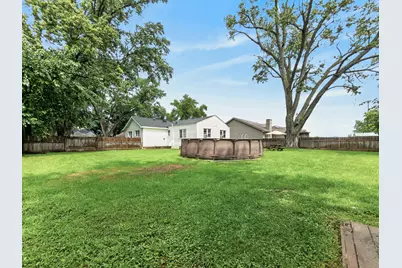 7107 N Oak Street, Wonder Lake, IL 60097 - Photo 24