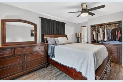 7107 N Oak Street, Wonder Lake, IL 60097 - Photo 16