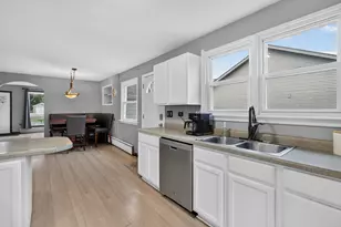 7107 N Oak St, Wonder Lake, IL 60097 - Photo 12