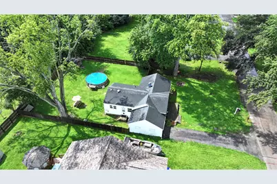 7107 N Oak Street, Wonder Lake, IL 60097 - Photo 2