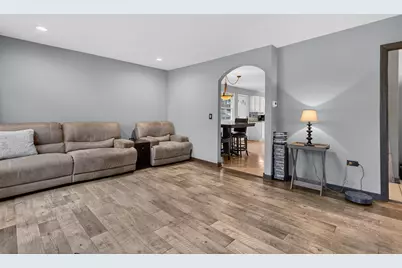7107 N Oak Street, Wonder Lake, IL 60097 - Photo 6