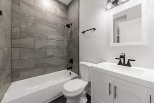 2317 W Taylor St, Chicago, IL 60612 - Photo 8