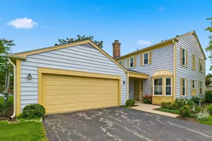 1 The Court Of Harbinger Falls, Northbrook, IL 60062 - Photo 1