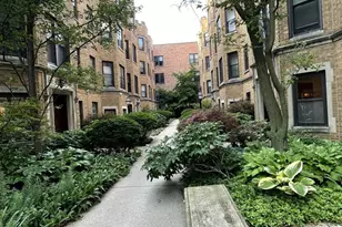 1210 W Jarvis Ave, Chicago, IL 60626 - Photo 2