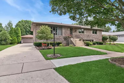 14045 Terry Drive, Orland Park, IL 60462 - Photo 2