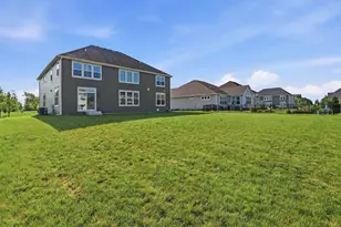3589 Emerald Rd, Elgin, IL 60124 - Photo 42