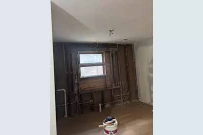 621 W Keith Avenue, Waukegan, IL 60085 - Photo 20
