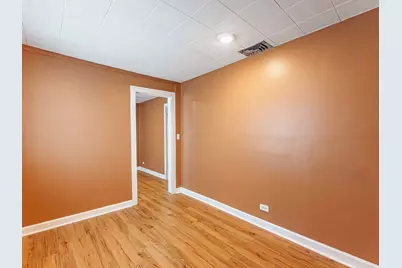 2137 Oak Park Avenue, Berwyn, IL 60402 - Photo 8