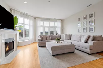 1413 W Grand Avenue #F, Chicago, IL 60642 - Photo 2