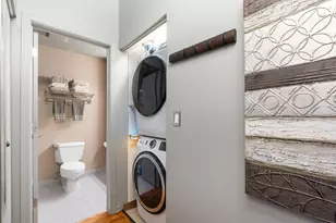 758 N Larrabee St, Chicago, IL 60654 - Photo 26