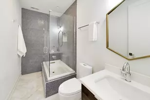 2736 N Ashland Ave, Chicago, IL 60614 - Photo 22