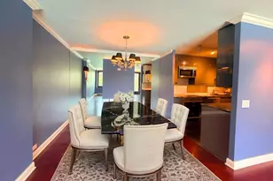 1555 N Sandburg Terrace, Chicago, IL 60610 - Photo 6
