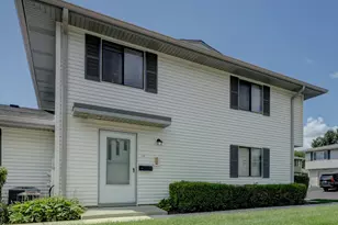 1101 Quanset Ct, Schaumburg, IL 60194 - Photo 2