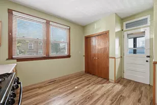 5258 W Dakin Ave, Chicago, IL 60641 - Photo 14