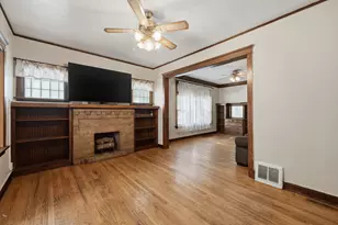 5258 W Dakin Ave, Chicago, IL 60641 - Photo 4