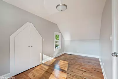 1910 Elmwood Avenue, Wilmette, IL 60091 - Photo 8