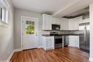 1910 Elmwood Ave, Wilmette, IL 60091 - Photo 4
