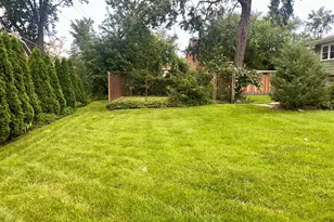 8041 W 91st St, Hickory Hills, IL 60457 - Photo 24