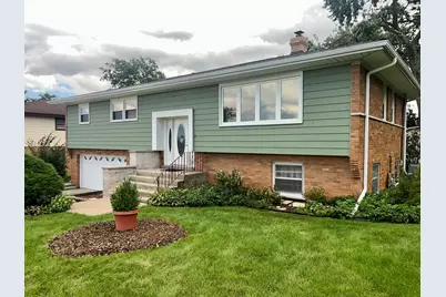 8041 W 91st Street, Hickory Hills, IL 60457 - Photo 2