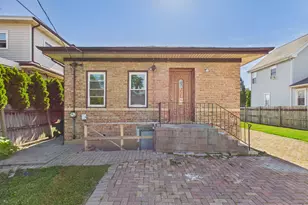 2716 N 75th Ct, Elmwood Park, IL 60707 - Photo 22
