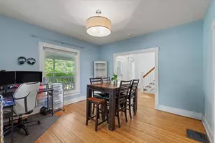 511 W Columbia Ave, Champaign, IL 61820 - Photo 8