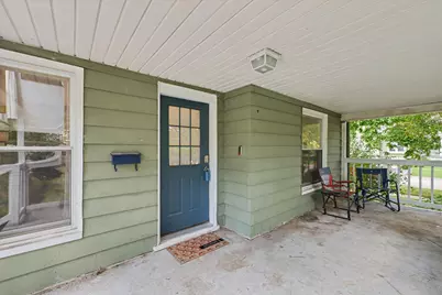 511 W Columbia Avenue, Champaign, IL 61820 - Photo 2