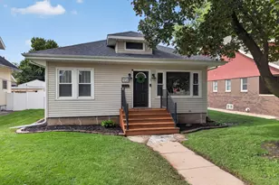 1456 Birchlawn Pl, Ottawa, IL 61350 - Photo 1