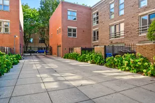 2365 N Wayne Ave, Chicago, IL 60614 - Photo 22