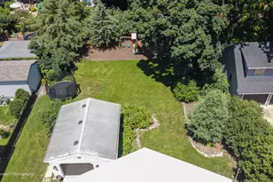 107 E Jefferson Ave, Wheaton, IL 60187 - Photo 4