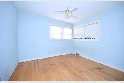 8425 Christiana Avenue, Skokie, IL 60076 - Photo 6