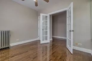 2450 W Addison St, Chicago, IL 60618 - Photo 12