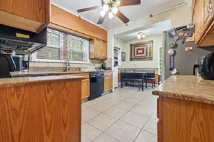 7021 S Cregier Ave, Chicago, IL 60649 - Photo 10