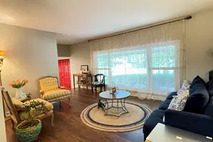1039 Garfield Ave, Libertyville, IL 60048 - Photo 8