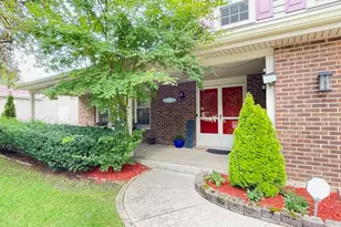 1039 Garfield Ave, Libertyville, IL 60048 - Photo 2