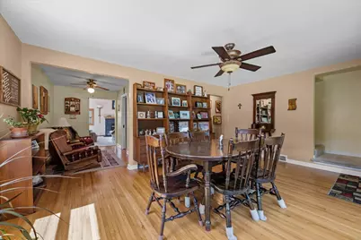 207 S Randall Road, Aurora, IL 60506 - Photo 6