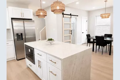 7611 S Ridgeland Avenue, Chicago, IL 60649 - Photo 18