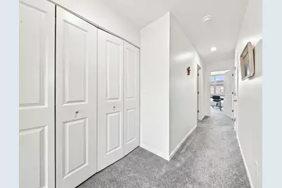 2210 Venture Drive, Schaumburg, IL 60173 - Photo 14
