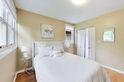 9439 Lincolnwood Drive, Evanston, IL 60203 - Photo 20