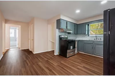 1539 Victoria Avenue, North Chicago, IL 60064 - Photo 6