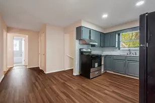 1539 Victoria Ave, North Chicago, IL 60064 - Photo 6