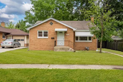 1539 Victoria Avenue, North Chicago, IL 60064 - Photo 1