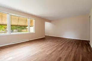 1539 Victoria Ave, North Chicago, IL 60064 - Photo 4