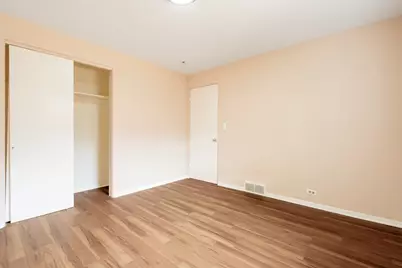 1539 Victoria Avenue, North Chicago, IL 60064 - Photo 10
