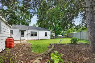 1814 Inner Cir Dr, Crest Hill, IL 60403 - Photo 22