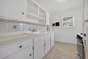1814 Inner Cir Dr, Crest Hill, IL 60403 - Photo 10