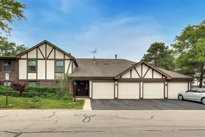 1264 Williamsburg Drive #D1, Schaumburg, IL 60193 - Photo 1