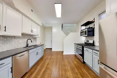 3450 W Diversey Avenue, Chicago, IL 60647 - Photo 2
